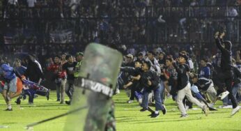 Imbas Kejadian Berdarah Kanjuruhan Sepak Bola Indonesia Berduka